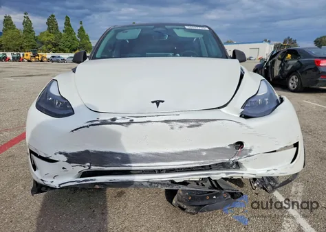2023 Tesla Model Y z USA, uszkodzony, nr VIN 7SAYGDEDXPF962628